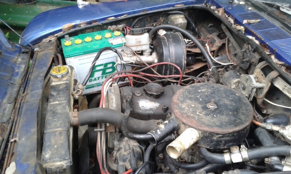 ขายเฟียต 1500 ติดแก๊สแล้ว แอร์หนาว ทะเบียนชุดโอนครบ