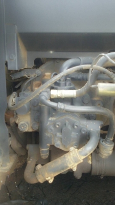 PC120-6 คันนี้สวย...มีลายเจาะ ไฟฟ้าครบ มีเอกสารอินวอยล์..สีไม่ตรงรุ่น..รถสภาพดีมาก PC120-6 คันนี้สวย...มีลายเจาะ ไฟฟ้าครบ มีเอกสารอินวอยล์..สีไม่ตรงรุ่น..รถสภาพดีมาก