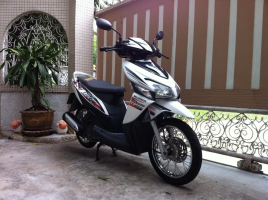 ขออนุญาติขาย Honda Click Combi Brake สีขาวมุก