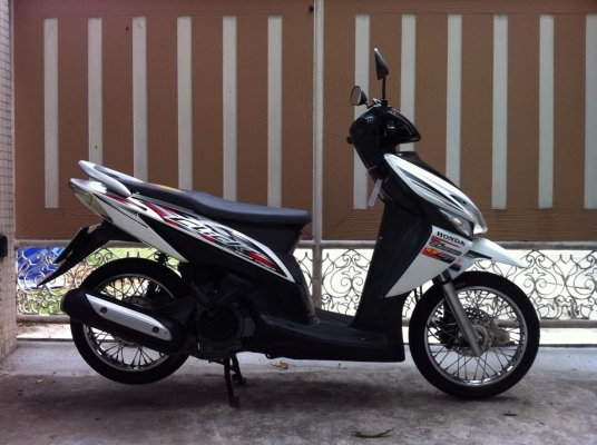 ขออนุญาติขาย Honda Click Combi Brake สีขาวมุก