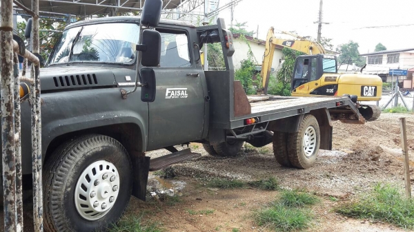 6ล้อท้ายลาด160แรง..NISSAN สภาพสวย ยางเต็ม เล่มพร้อม...รถเดิมๆยกเว้นสี..