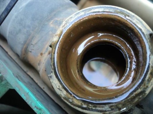 ขายรถยก2ตัน.เสา3ท่อน4.6เมตร.เข้าตู้