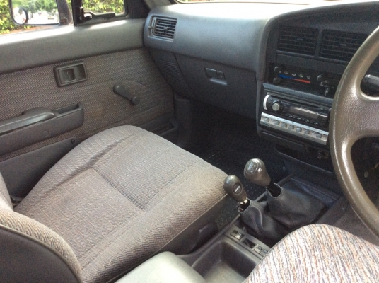 ขายTOYOTA SR5 LN111 ตัวประกอบนอก ขายTOYOTA SR5 LN111 ตัวประกอบนอก