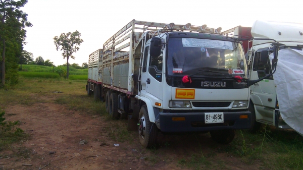 Isuzu 210 พ่วง