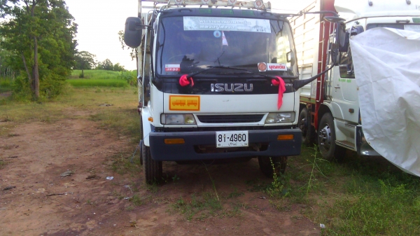 Isuzu 210 พ่วง