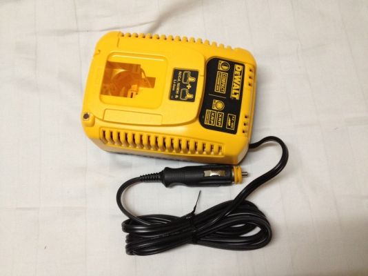 แท่นชาร์จเสียบไฟ12Vบนรถยนต์ DeWALT DC9319 7.2V-18V Lithium Ion Charger Made in Thailand