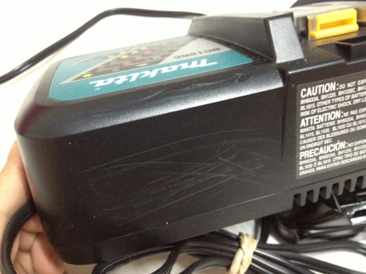 แท่นชาร์จรุ่นใหม่ Makita DC18RC S สำหรับชาร์จแบ็ต 7.2-18V และ แบ็ต BL1815 Li-ion18V1.5A แท่นชาร์จรุ่นใหม่ Makita DC18RC S สำหรับชาร์จแบ็ต 7.2-18V และ แบ็ต BL1815 Li-ion18V1.5A