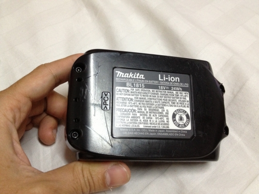 แท่นชาร์จรุ่นใหม่ Makita DC18RC S สำหรับชาร์จแบ็ต 7.2-18V และ แบ็ต BL1815 Li-ion18V1.5A แท่นชาร์จรุ่นใหม่ Makita DC18RC S สำหรับชาร์จแบ็ต 7.2-18V และ แบ็ต BL1815 Li-ion18V1.5A