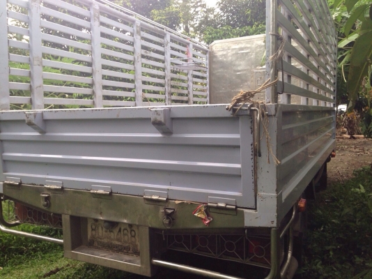 ขายหกล้อ ฮีโน่ KM777  กระบะสแตนเลด ทั้งใบ