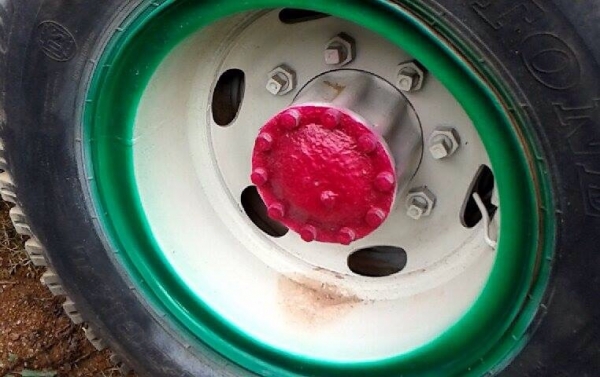 ขายรถสิบล้อเทเลอร์รถเกี่ยว FM176 เครื่อง EH700-165 แรง 2 เพลา แอร์พร้อม ยางเต็ม พร้อมใช้งาน