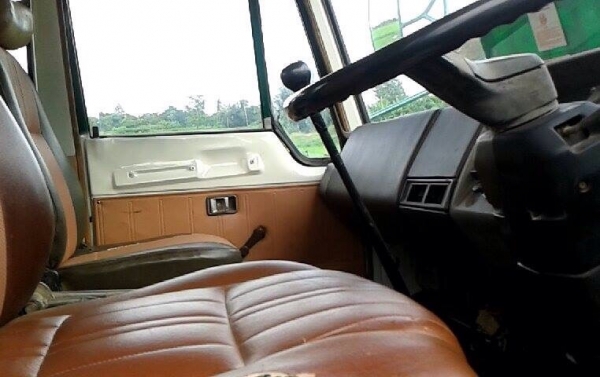 ขายรถสิบล้อเทเลอร์รถเกี่ยว FM176 เครื่อง EH700-165 แรง 2 เพลา แอร์พร้อม ยางเต็ม พร้อมใช้งาน