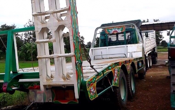 ขายรถสิบล้อเทเลอร์รถเกี่ยว FM176 เครื่อง EH700-165 แรง 2 เพลา แอร์พร้อม ยางเต็ม พร้อมใช้งาน