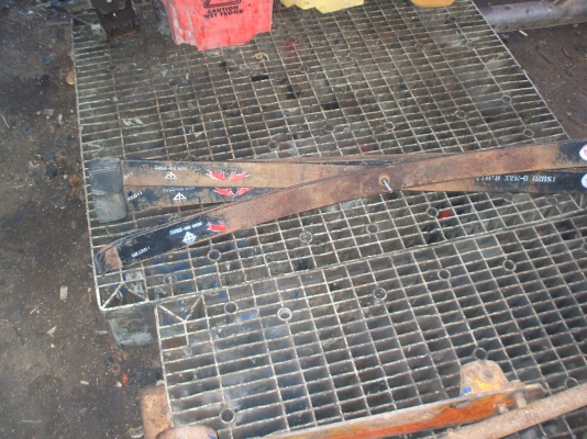 แหนบเสือมบรรทุก ซูซุดีแม็ก