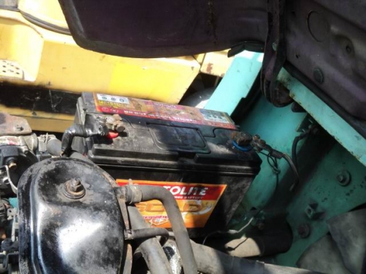 ขายรถยก2ตัน.เสา3ท่อน4.6เมตร.เข้าตู้