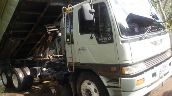 ขาย HINO 3 H ดั้มพ์ สามมิตร