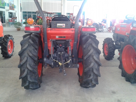 คููโบต้าL3608ใบมีดคานบนสวยไม่มีเงินก็ซื้อรถใด้ครับ