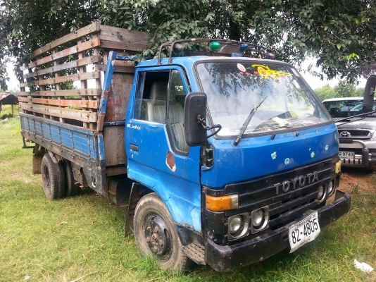 ขายTOYOTA DYNA เครื่อง100แรง ปี31 เครื่องดี แคชซีสวย สภาพพร้อมใช้งาน เอกสารพร้อมโอน สนใจโทร 090-8588220คุณนะ ID:narong498 หรือ www.truck.in.th/498
