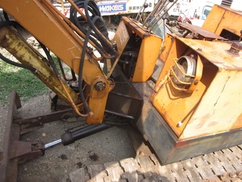 ขายตามสภาพ ถูกแน่นอน ที่นี่ที่เดียว - รถขุด แบคโฮ PC 15 MITSU เครื่องดีเซล  2 สูบ พร้อมใช้งาน