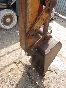 ขายตามสภาพ ถูกแน่นอน ที่นี่ที่เดียว - รถขุด แบคโฮ PC 15 MITSU เครื่องดีเซล  2 สูบ พร้อมใช้งาน