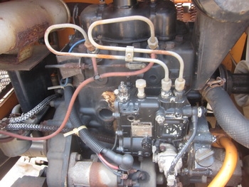 ขายตามสภาพ ถูกแน่นอน ที่นี่ที่เดียว - รถขุด แบคโฮ PC 15 MITSU เครื่องดีเซล  2 สูบ พร้อมใช้งาน