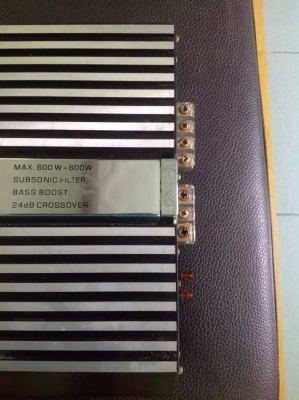 เครื่องขยายเสียงรถยนต์