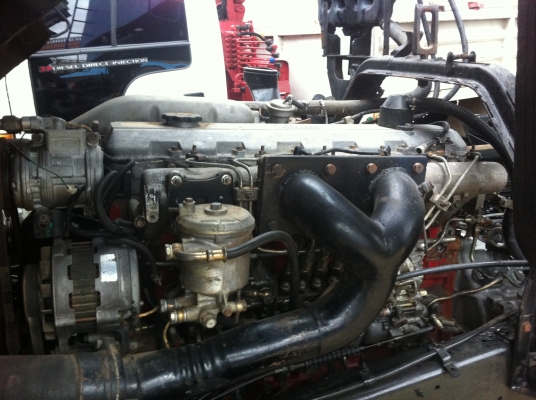 HINO หัวไฮเทค เครื่อง P11C-330 Turbo ช่วงล่าง ZM 10 น้อต ยางเต็ม แอร์เย็น ทะเบียนพร้อมโอน HINO หัวไฮเทค เครื่อง P11C-330 Turbo ช่วงล่าง ZM 10 น้อต ยางเต็ม แอร์เย็น ทะเบียนพร้อมโอน