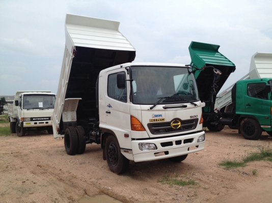 ขายค่ะ สวยๆเลย ราคากันเอง 6 ล้อ hino mega  เครื่อง HO7C 185 แรงม้าระบบน้ำมัน กระบะดั้มพ์ ยาว 3.80 เมตร กว้าง 2.25 เมตตร สูง 80 ซม ดั้มพ์ 4 ตัน ต่อรองได้ คุยกันก่อนค่ะ จัดไฟแนนซ์ได้ยอดสูงทุกคันค่ะ