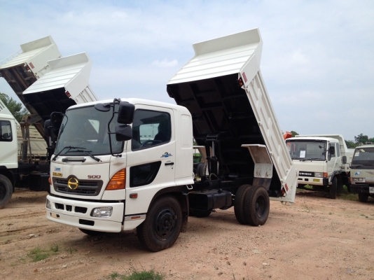 ขายค่ะ สวยๆเลย ราคากันเอง 6 ล้อ hino mega  เครื่อง HO7C 185 แรงม้าระบบน้ำมัน กระบะดั้มพ์ ยาว 3.80 เมตร กว้าง 2.25 เมตตร สูง 80 ซม ดั้มพ์ 4 ตัน ต่อรองได้ คุยกันก่อนค่ะ จัดไฟแนนซ์ได้ยอดสูงทุกคันค่ะ