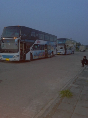 รถทัวร์ปรับอากาศ 8ล้อ 2 ชั้น รถทัวร์ปรับอากาศ 8ล้อ 2 ชั้น