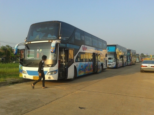 รถทัวร์ปรับอากาศ 8ล้อ 2 ชั้น