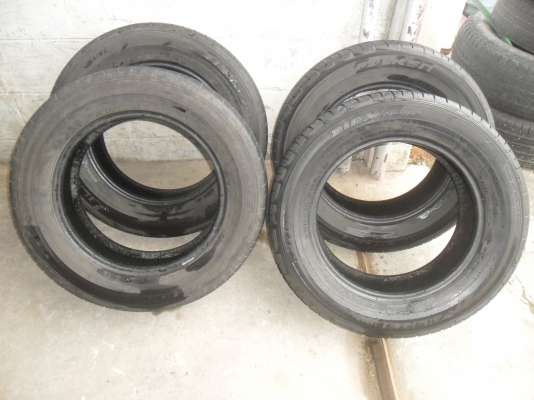 ยาง FALKEN 225/65R17ปี11 สวยๆ 4 เส้น ราคา 2800 บาท