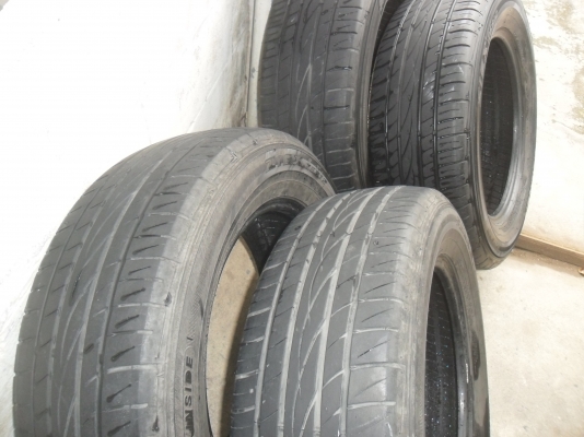 ยาง FALKEN 225/65R17ปี11 สวยๆ 4 เส้น ราคา 2800 บาท