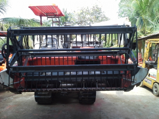 ขายรถเกี่ยวข้าว DC-68G