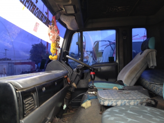 ขายตามสภาพค่ะ รถวิ่งอยู่ค่ะ 10 ล้อ 2 เพลา HINO สิงห์ไฮเทค เครื่อง M10C 240 แรงม้า กระบะดั้มพ์ดิน ยาว 6 เมตร ดั้มพ์ 15 ตัน ตามสภาพค่ะ ราคาต่อรองได้ทุกคัน ถ้าคุยถูกใจนะคะ ขายตามสภาพค่ะ รถวิ่งอยู่ค่ะ 10 ล้อ 2 เพลา HINO สิงห์ไฮเทค เครื่อง M10C 240 แรงม้า กระบะดั้มพ์ดิน ยาว 6 เมตร ดั้มพ์ 15 ตัน ตามสภาพค่ะ ราคาต่อรองได้ทุกคัน ถ้าคุยถูกใจนะคะ