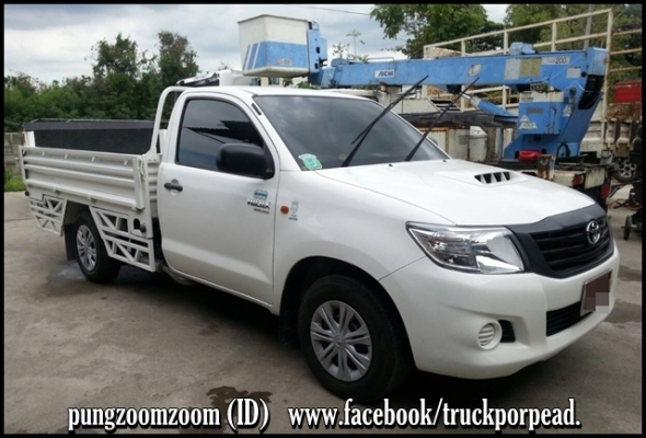 วีโก้ สีขาวติดตั้งกระบะเหล็กพร้อมทำลิฟท์เกด รับน้ำหนักได้ 1 ตัน วีโก้ สีขาวติดตั้งกระบะเหล็กพร้อมทำลิฟท์เกด รับน้ำหนักได้ 1 ตัน