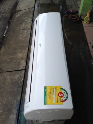 **** ขายแอร์ LG 12500 BTU สภาพสวย ****