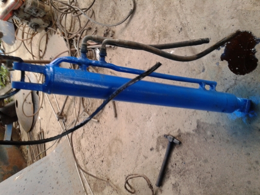 ขายผานดันฟอร์ดพร้อมกระบอกไฮดรอริก สวยๆคับ