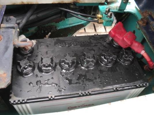 ขายด่วนรถขุดKOMATSU PC27R-8เก่านอกญี่ปุ่น ราคาไม่แพงต่อรองราคาได้นะครับ ขายด่วนรถขุดKOMATSU PC27R-8เก่านอกญี่ปุ่น ราคาไม่แพงต่อรองราคาได้นะครับ