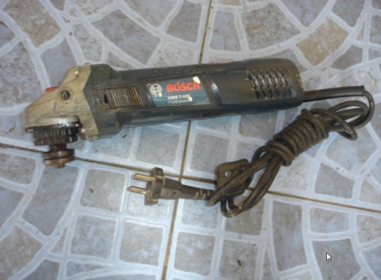 ขาย เครื่องเจียรไฟฟ้าBOSCH GWS 7-100 4นิ้ว 720W 11000rpm