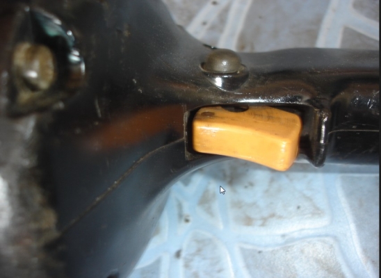 ขายเครื่องเจียรไฟฟ้า ยี่ห้อ makita รุ่น 9607NB ขนาด 7" 1800 วัตต์