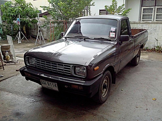 MAZDA, FAMILIA 1.3 ปี88 เกียร์ธรรมดา 4เกียร์ LPG ใช้ได้2ระบบ