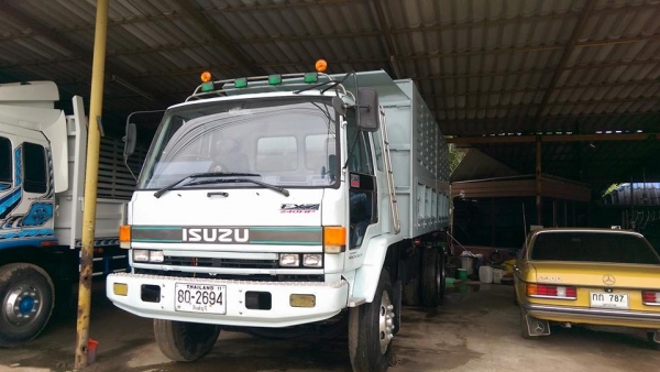 ขายร๊อกี้ 240 ตัวแรก 2 เพลาดัมพ์ มีระบบพ่วง