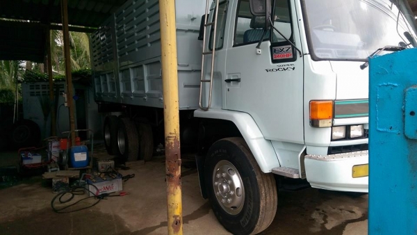 ขายร๊อกี้ 240 ตัวแรก 2 เพลาดัมพ์ มีระบบพ่วง ขายร๊อกี้ 240 ตัวแรก 2 เพลาดัมพ์ มีระบบพ่วง