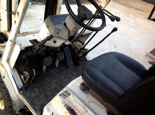 ขายถูก KOMATSU FD25-11 เครื่องยนต์ดีเซล เกียร์ธรรมดา รถนอกเก็บสภาพให้เหมือนรถใหม่