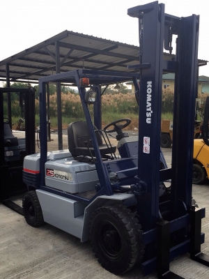 ขายถูก KOMATSU FD25-11 เครื่องยนต์ดีเซล เกียร์ธรรมดา รถนอกเก็บสภาพให้เหมือนรถใหม่