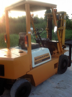 ขายถูก KOMATSU FD20-10 เครื่องยนต์ดีเซล เกียร์ธรรมดา