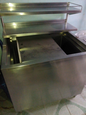 ถังสแตนเลสสำหรับใส่น้ำแข็ง