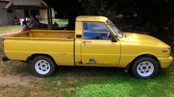 ขายครับ mazda 1000 ช่วงสั้น เปลี่ยนเครื่องเป็น a12 5เกียร์แล้ว พร้อมวิ่งทางไกล