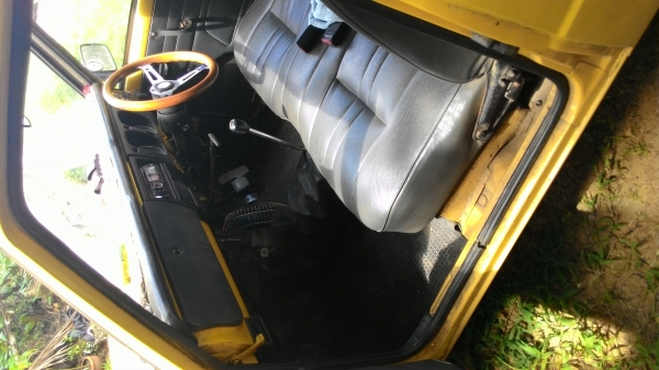 ขายครับ mazda 1000 ช่วงสั้น เปลี่ยนเครื่องเป็น a12 5เกียร์แล้ว พร้อมวิ่งทางไกล