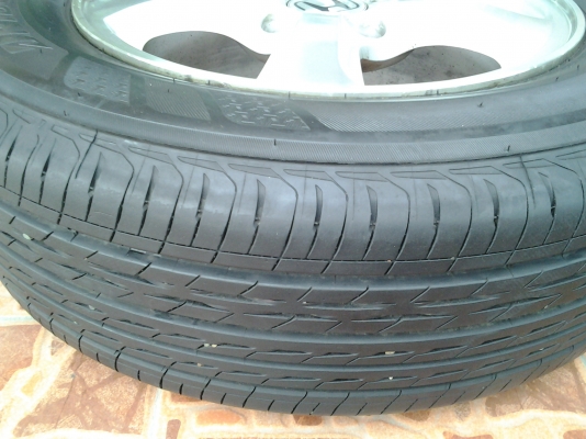 ขายแม็กซ์CIVIC พร้อมยาง BRIDGESTONE 195/65/15" ปี14ดอกเต็ม ขายแม็กซ์CIVIC พร้อมยาง BRIDGESTONE 195/65/15" ปี14ดอกเต็ม